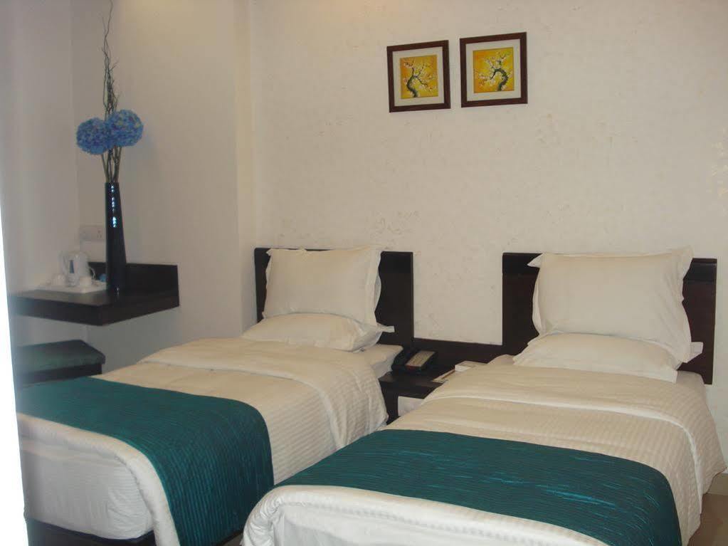 Fabhotel Rockland New Delhi Eksteriør billede