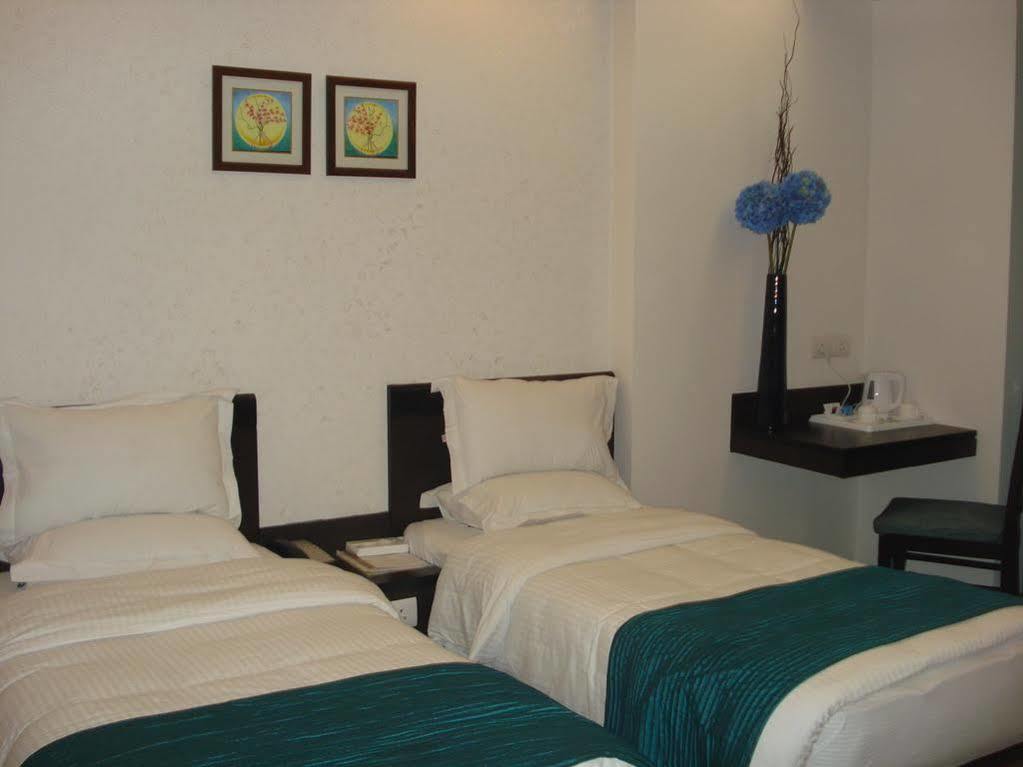 Fabhotel Rockland New Delhi Eksteriør billede
