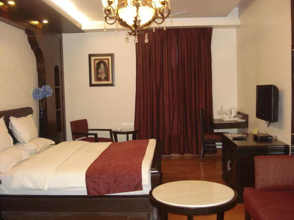 Fabhotel Rockland New Delhi Eksteriør billede
